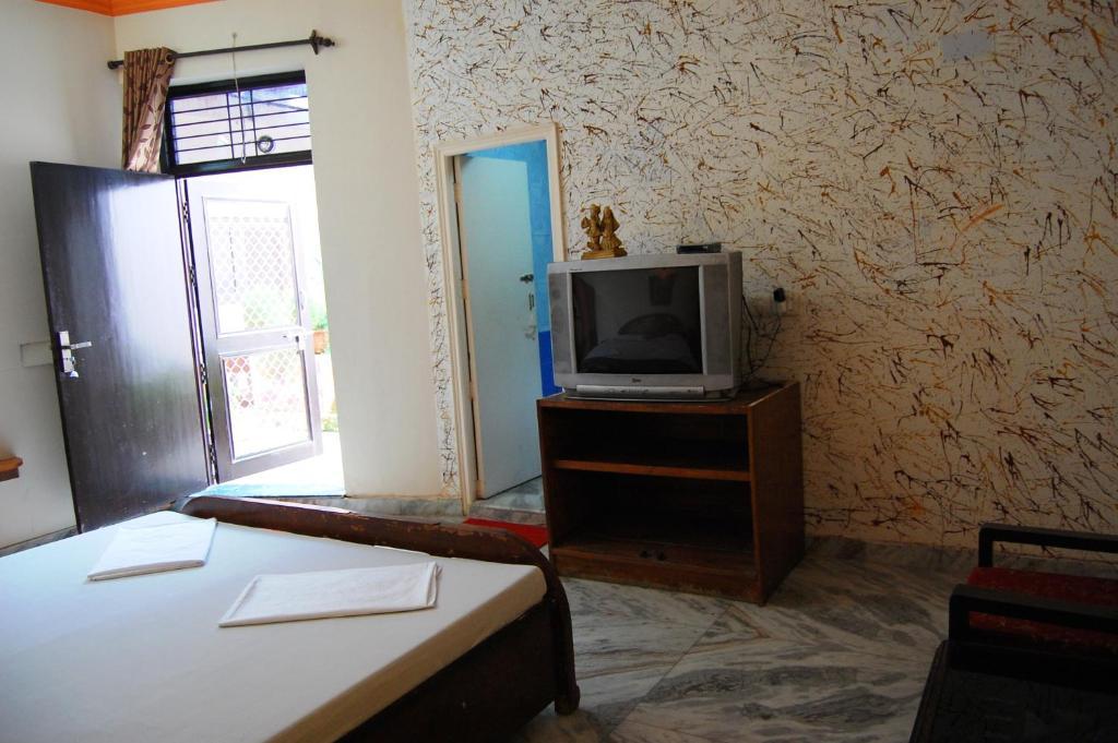Sai Home Stay Bed & Breakfast- Near Tajmahal Agra  Room photo